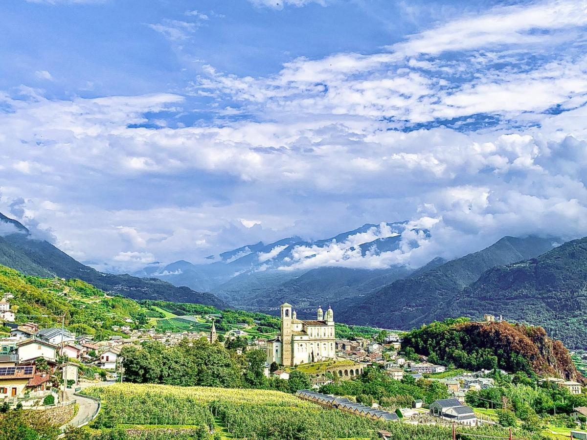 Panoramic Apartment Italian Alps Valtellina Near Sondrio, Tirano Poggiridenti Bagian luar foto